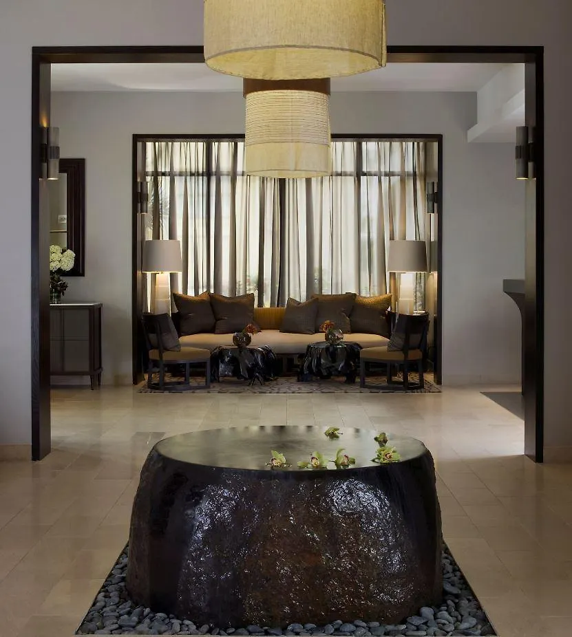 Hotel Renew Honolulu