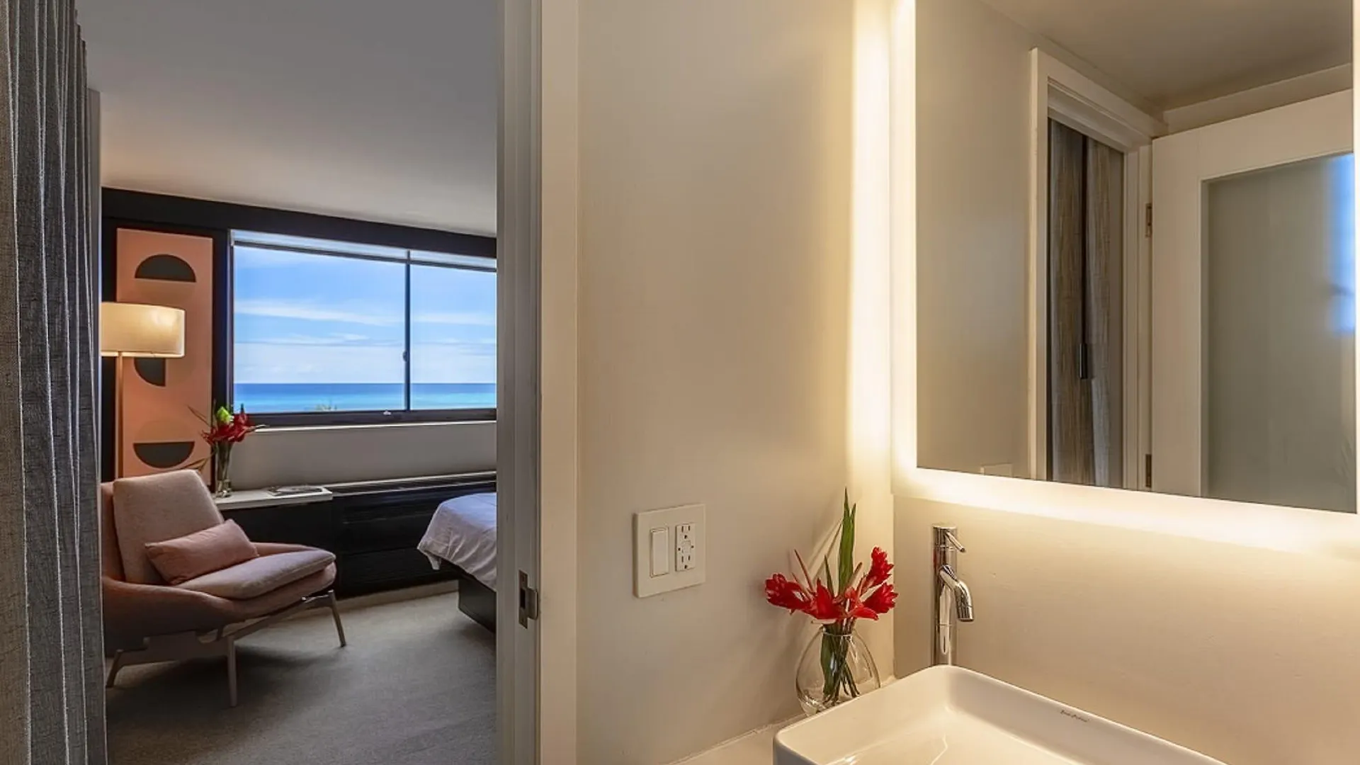 Hotel Renew Honolulu