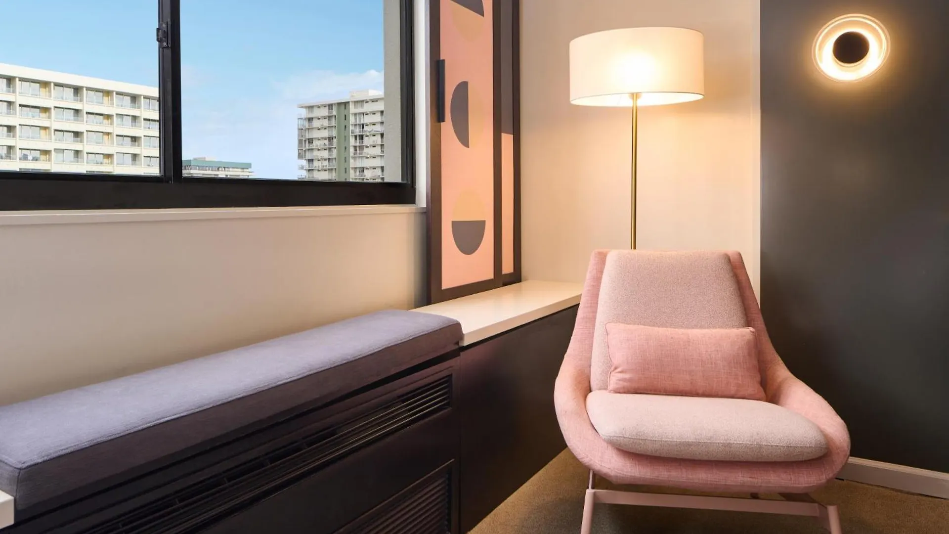 Hotel Renew Honolulu
